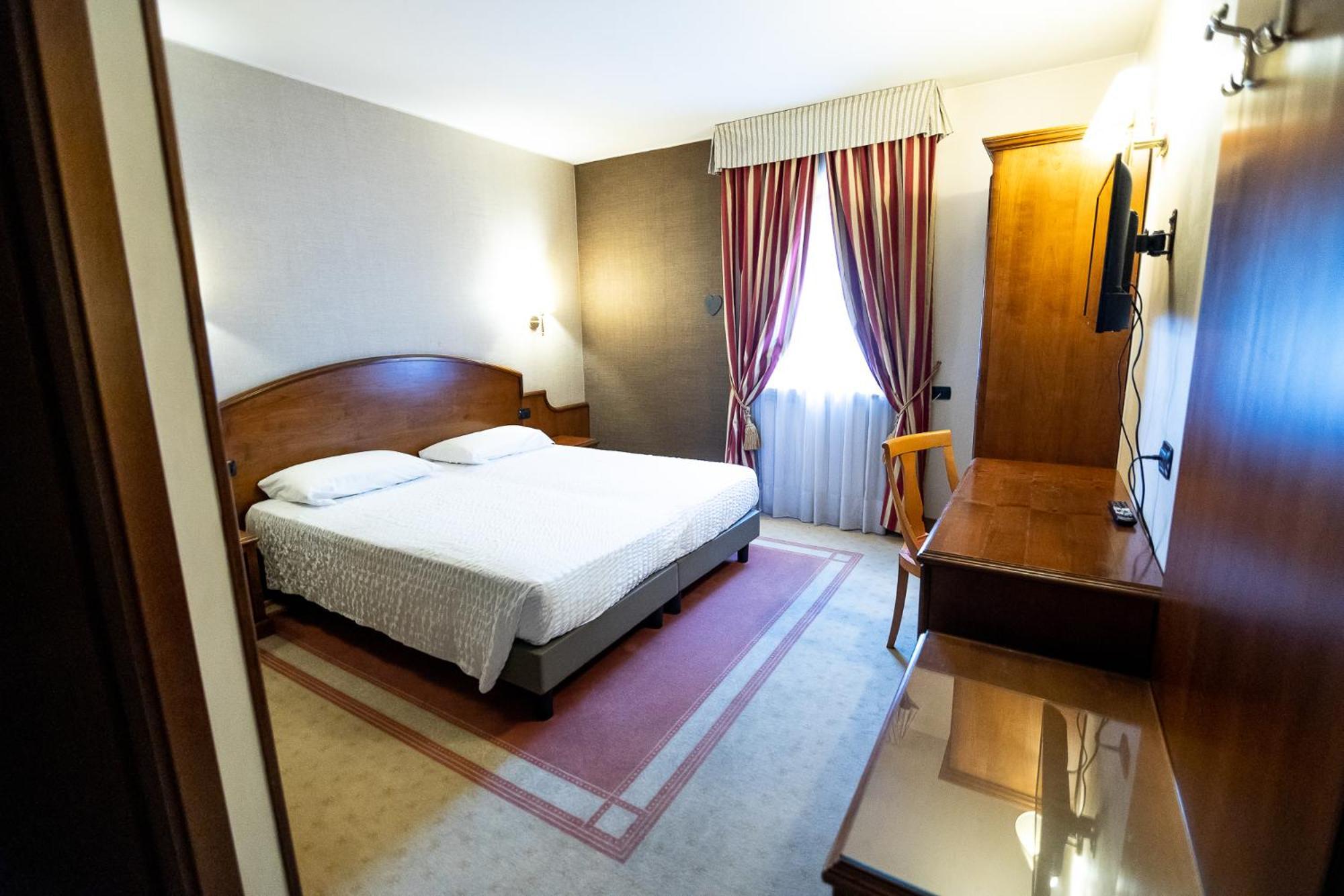 Hotel Rendez Vous Châtillon Zewnętrze zdjęcie